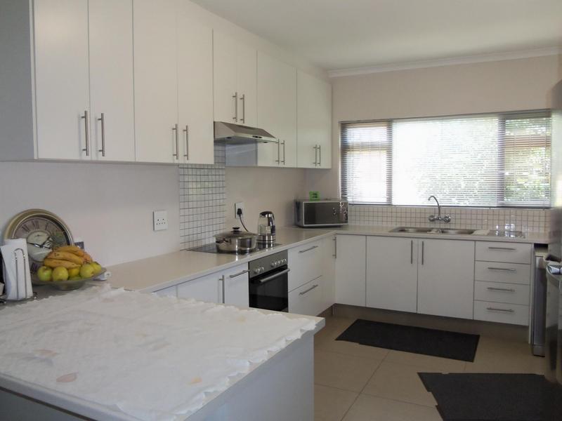 To Let 4 Bedroom Property for Rent in Sonstraal Western Cape